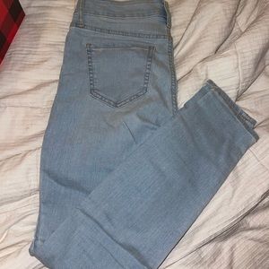 Old Navy Super Skinny Mid Rise Size 4